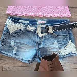 Barely Worn! HOT KISS - Cici Embellished Distressed Jean Shorts - Size 5.
